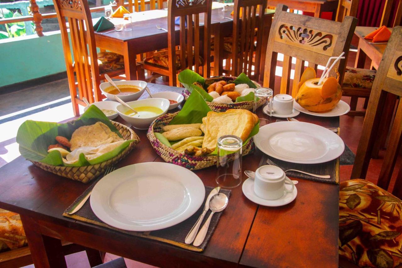 Hungry Lion Sigiriya 호텔 외부 사진